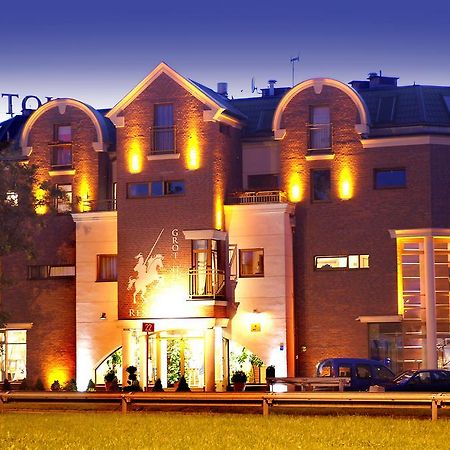 Grot Hotel Malbork Exterior foto